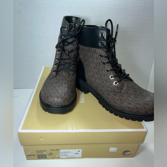 Michael Kors Alistair Bootie - Picture 6 of 6